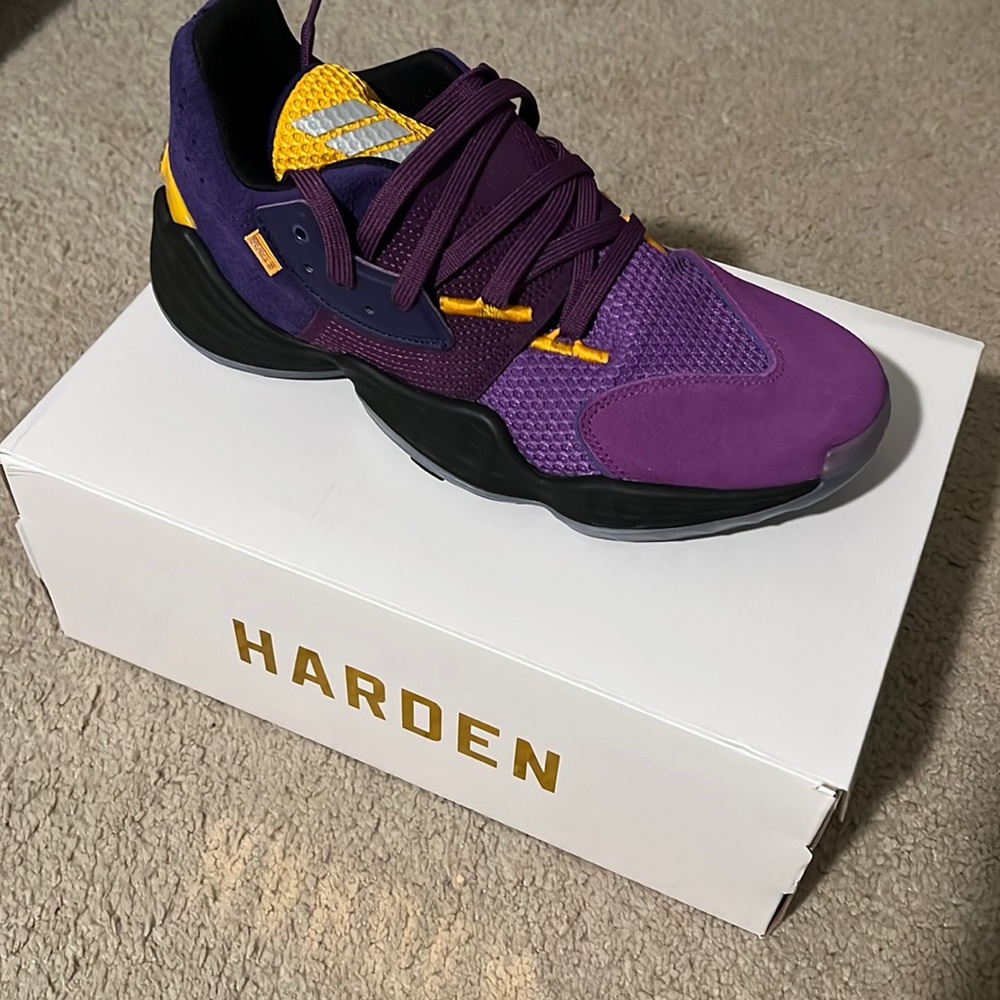 Harden Vol. 4 basketball sneakers